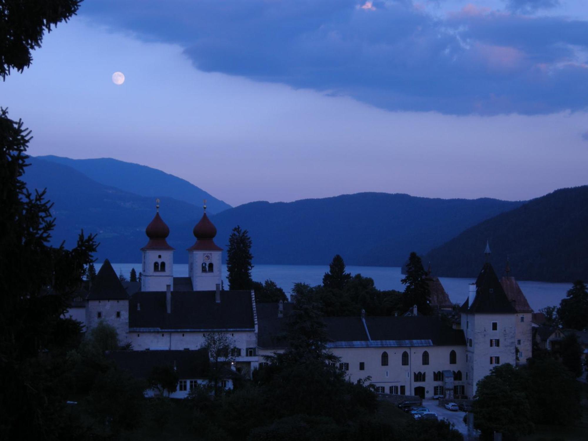Staudacher Hof-Das Romantische Haus ميلستاف الغرفة الصورة